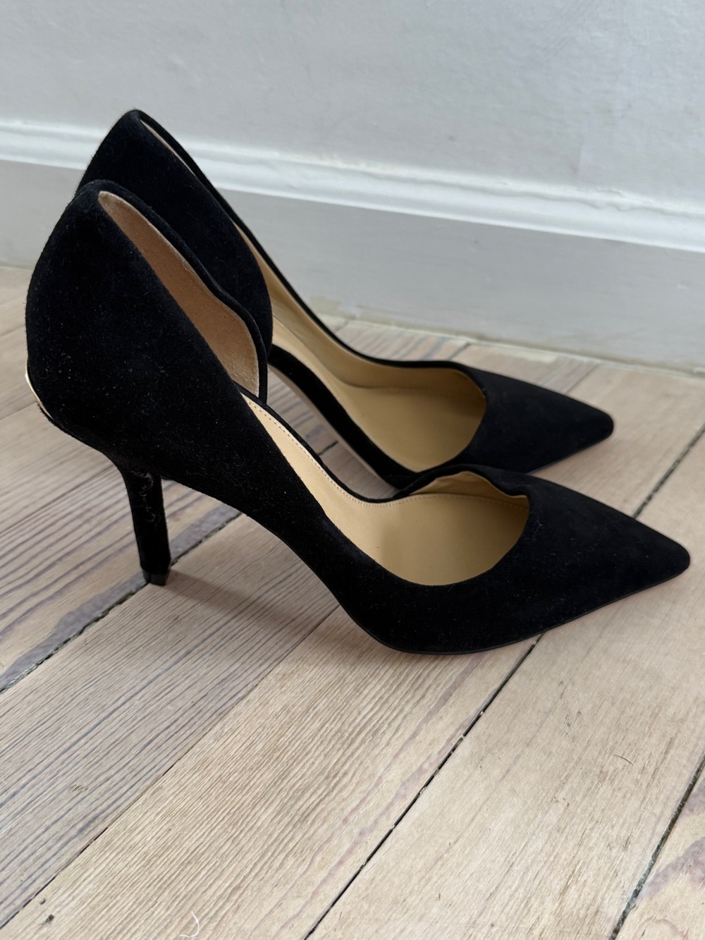 MICHAEL MICHAEL KORS Women’s Black Suede Pointed Toe Pumps Heels Size 7 PV18J